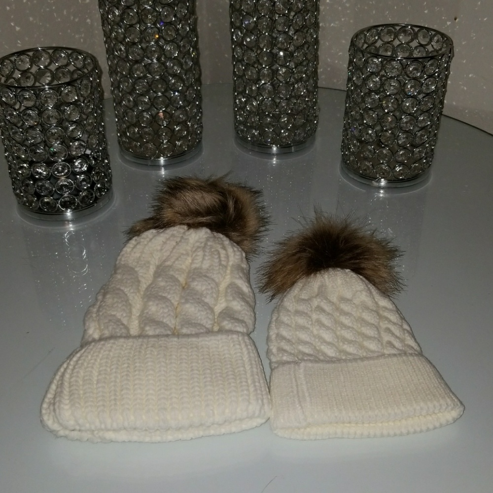 NWNT Mommie and Baby Beanie - Picture 2 of 3